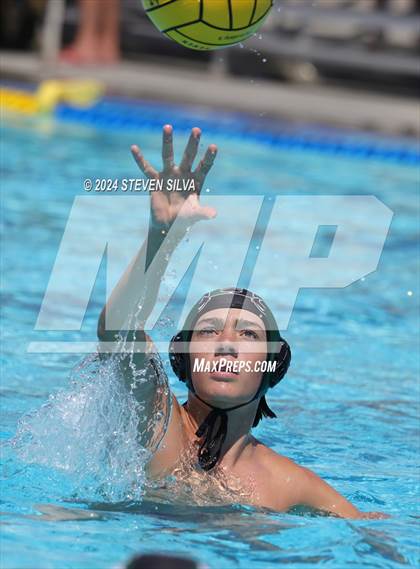 Thumbnail 2 in Del Norte vs. Oceanside (18th Annual Draz Memorial Classic) photogallery.