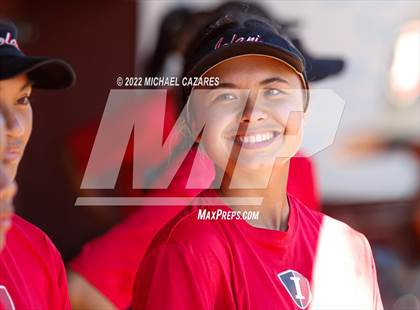 Thumbnail 3 in Highland vs. 'Iolani (Hamilton Softball Invitational) photogallery.