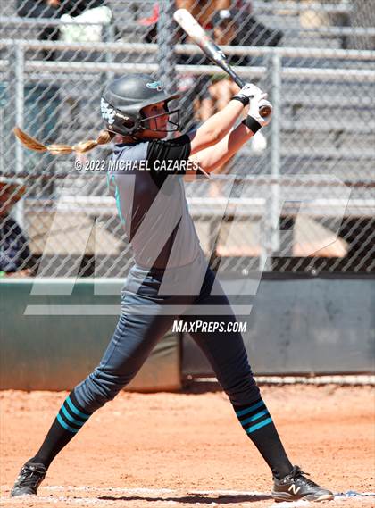 Thumbnail 2 in Highland vs. 'Iolani (Hamilton Softball Invitational) photogallery.