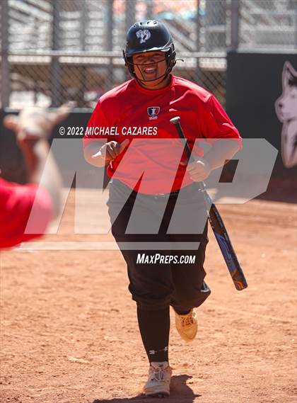 Thumbnail 2 in Highland vs. 'Iolani (Hamilton Softball Invitational) photogallery.