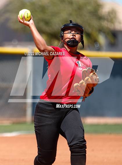 Thumbnail 1 in Highland vs. 'Iolani (Hamilton Softball Invitational) photogallery.
