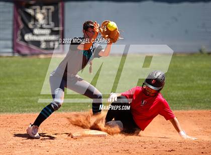 Thumbnail 3 in Highland vs. 'Iolani (Hamilton Softball Invitational) photogallery.