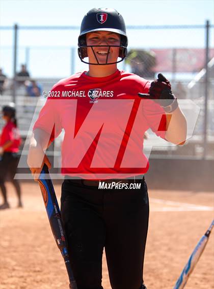 Thumbnail 2 in Highland vs. 'Iolani (Hamilton Softball Invitational) photogallery.