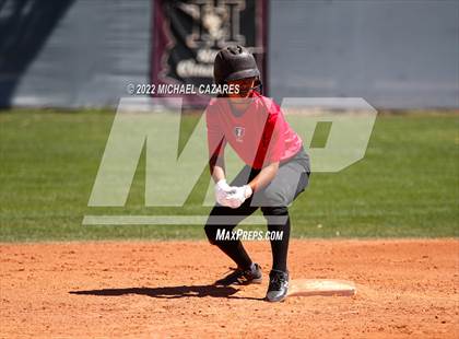Thumbnail 2 in Highland vs. 'Iolani (Hamilton Softball Invitational) photogallery.