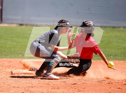 Thumbnail 2 in Highland vs. 'Iolani (Hamilton Softball Invitational) photogallery.