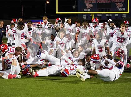 Thumbnail 3 in South Panola vs Grenada (MHSAA 6A Round 3) photogallery.