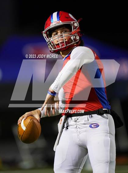 Thumbnail 2 in South Panola vs Grenada (MHSAA 6A Round 3) photogallery.