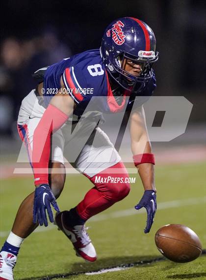 Thumbnail 2 in South Panola vs Grenada (MHSAA 6A Round 3) photogallery.