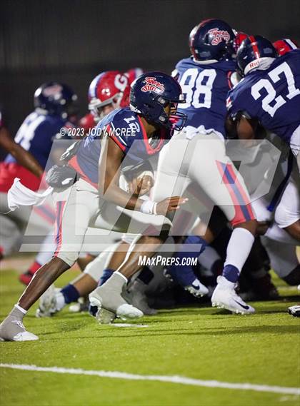 Thumbnail 3 in South Panola vs Grenada (MHSAA 6A Round 3) photogallery.
