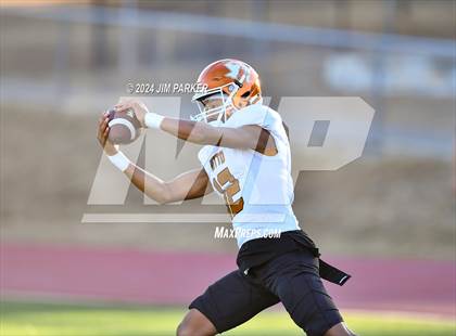 Thumbnail 3 in Hutto @ Vandegrift photogallery.