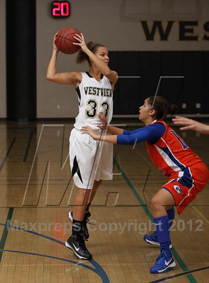 Thumbnail 3 in Bishop Gorman @ Westview (So Cal Holiday Classic) photogallery.