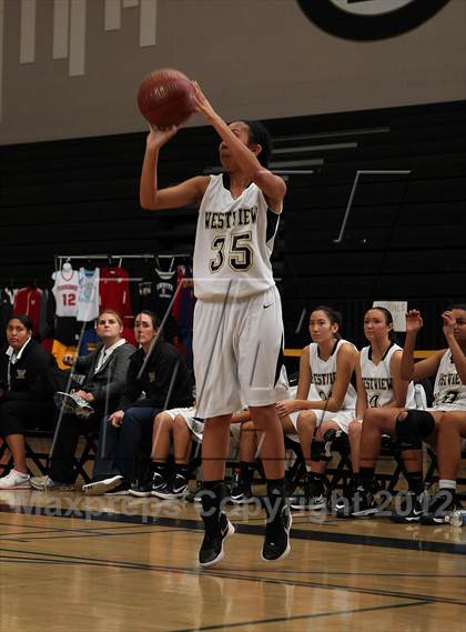 Thumbnail 2 in Bishop Gorman @ Westview (So Cal Holiday Classic) photogallery.