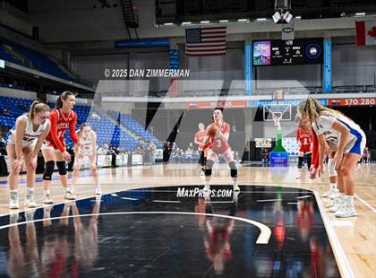 Thumbnail 3 in Holy Redeemer vs Dunmore (PIAA District 2 Class 3A Final) photogallery.
