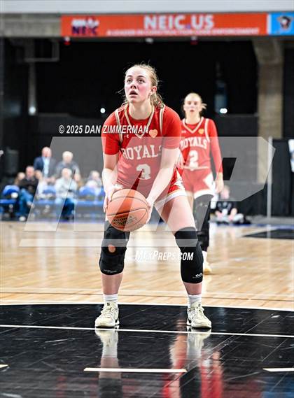 Thumbnail 2 in Holy Redeemer vs Dunmore (PIAA District 2 Class 3A Final) photogallery.