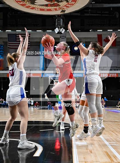 Thumbnail 2 in Holy Redeemer vs Dunmore (PIAA District 2 Class 3A Final) photogallery.