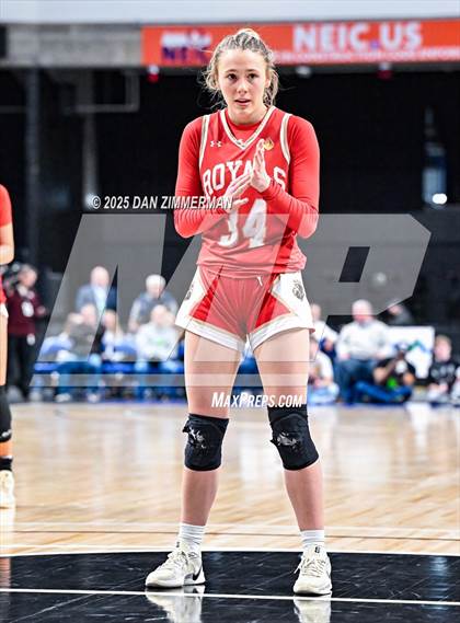 Thumbnail 2 in Holy Redeemer vs Dunmore (PIAA District 2 Class 3A Final) photogallery.