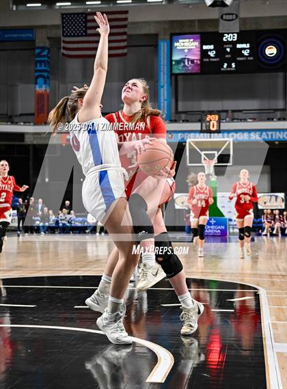 Thumbnail 3 in Holy Redeemer vs Dunmore (PIAA District 2 Class 3A Final) photogallery.