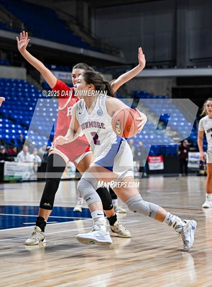 Thumbnail 2 in Holy Redeemer vs Dunmore (PIAA District 2 Class 3A Final) photogallery.