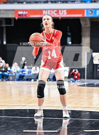 Thumbnail 2 in Holy Redeemer vs Dunmore (PIAA District 2 Class 3A Final) photogallery.