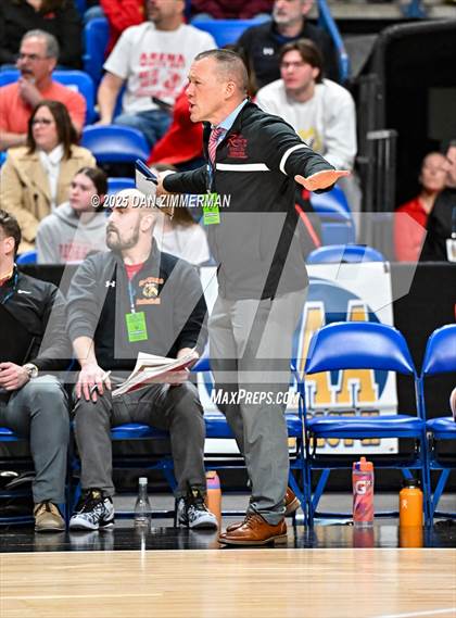 Thumbnail 3 in Holy Redeemer vs Dunmore (PIAA District 2 Class 3A Final) photogallery.