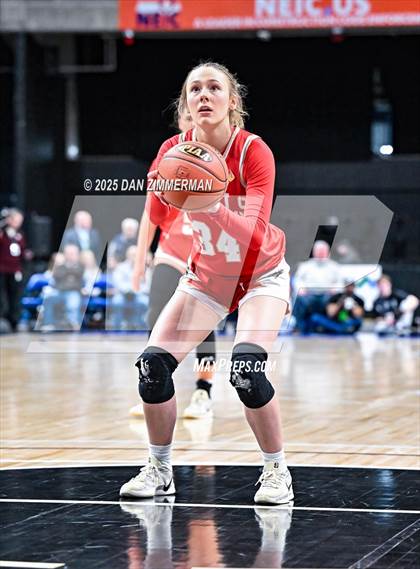 Thumbnail 3 in Holy Redeemer vs Dunmore (PIAA District 2 Class 3A Final) photogallery.