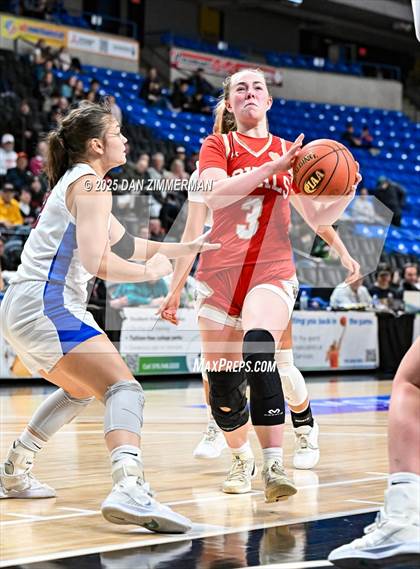 Thumbnail 3 in Holy Redeemer vs Dunmore (PIAA District 2 Class 3A Final) photogallery.