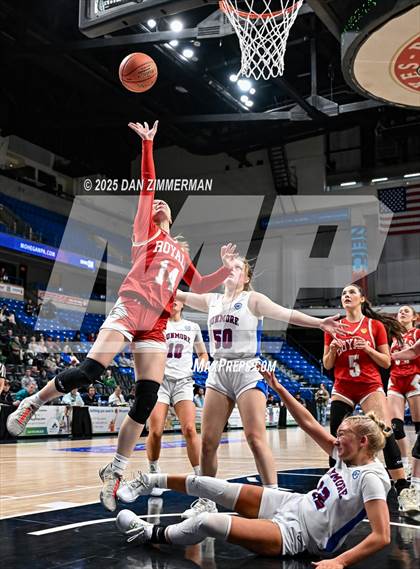 Thumbnail 2 in Holy Redeemer vs Dunmore (PIAA District 2 Class 3A Final) photogallery.