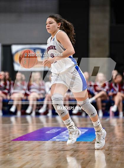 Thumbnail 2 in Holy Redeemer vs Dunmore (PIAA District 2 Class 3A Final) photogallery.