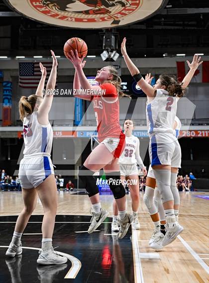 Thumbnail 3 in Holy Redeemer vs Dunmore (PIAA District 2 Class 3A Final) photogallery.