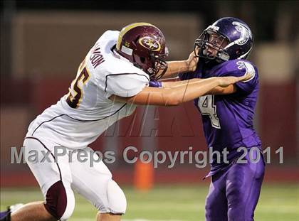 Thumbnail 1 in College Park vs. Las Lomas photogallery.