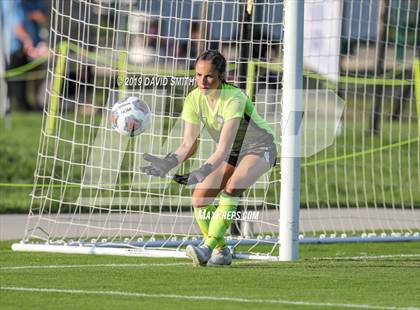 Thumbnail 1 in Rockwood Summit vs. St. Dominic (MSHSAA Class 3 Championship) photogallery.