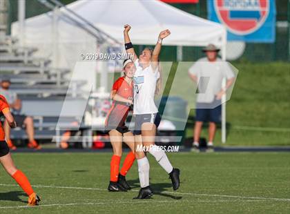 Thumbnail 3 in Rockwood Summit vs. St. Dominic (MSHSAA Class 3 Championship) photogallery.