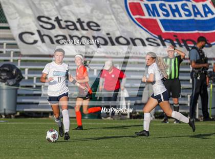 Thumbnail 1 in Rockwood Summit vs. St. Dominic (MSHSAA Class 3 Championship) photogallery.
