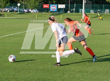 Thumbnail 3 in Rockwood Summit vs. St. Dominic (MSHSAA Class 3 Championship) photogallery.