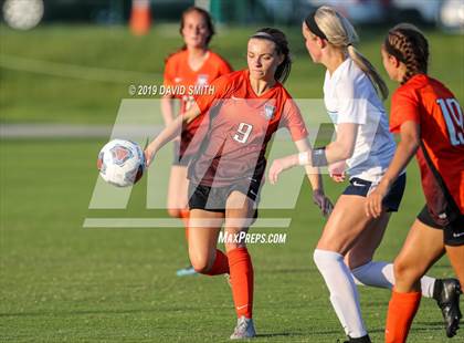 Thumbnail 3 in Rockwood Summit vs. St. Dominic (MSHSAA Class 3 Championship) photogallery.
