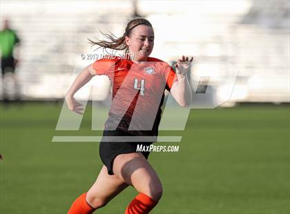 Thumbnail 3 in Rockwood Summit vs. St. Dominic (MSHSAA Class 3 Championship) photogallery.