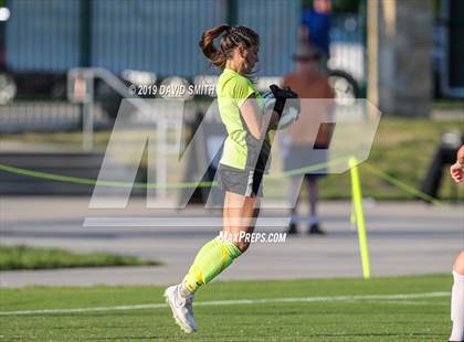 Thumbnail 2 in Rockwood Summit vs. St. Dominic (MSHSAA Class 3 Championship) photogallery.