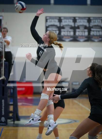 Thumbnail 3 in Scottsdale Christian Academy vs. Snowflake (Spiketown invitational) photogallery.