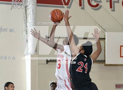 Thumbnail 3 in Sacramento Country Day vs. Mira Loma (Viking Classic) photogallery.
