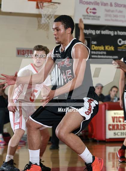 Thumbnail 2 in Sacramento Country Day vs. Mira Loma (Viking Classic) photogallery.