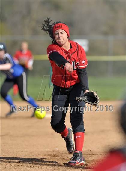 Thumbnail 1 in Rocklin vs. Galt (Victory Pre-Season Tournament) photogallery.