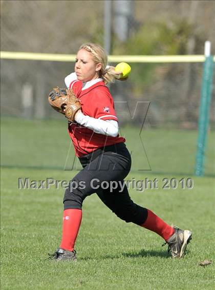 Thumbnail 2 in Rocklin vs. Galt (Victory Pre-Season Tournament) photogallery.