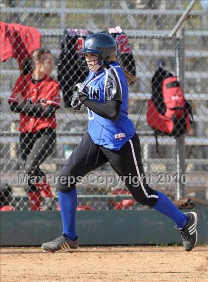 Thumbnail 3 in Rocklin vs. Galt (Victory Pre-Season Tournament) photogallery.