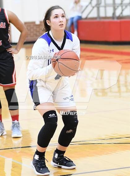 Thumbnail 2 in Midland Christian vs Mineral Wells (Bank of Mineral Wells Mountaineer Classic) photogallery.