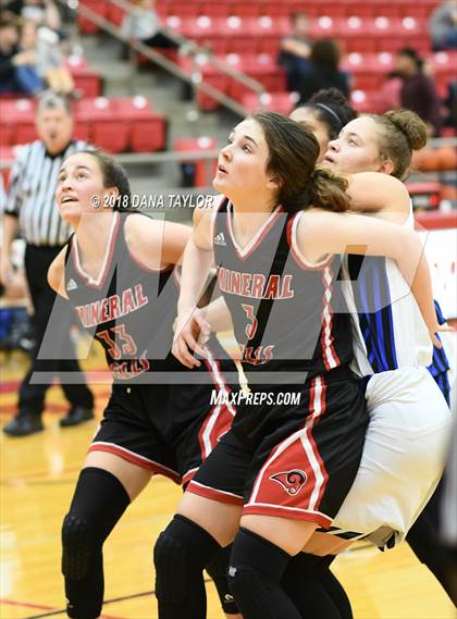 Thumbnail 2 in Midland Christian vs Mineral Wells (Bank of Mineral Wells Mountaineer Classic) photogallery.