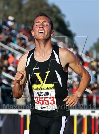 Thumbnail 3 in Arcadia Invitational (1 Mile Run) photogallery.