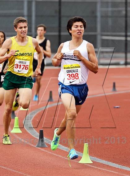 Thumbnail 2 in Arcadia Invitational (1 Mile Run) photogallery.