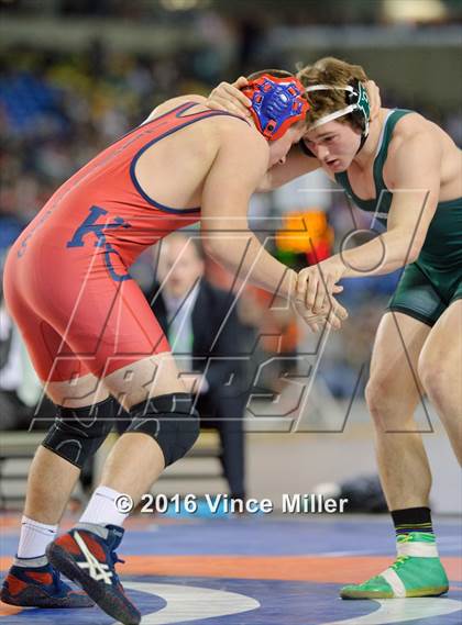 Thumbnail 3 in WIAA 3A 195 LB Championship  photogallery.