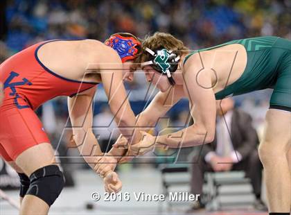 Thumbnail 2 in WIAA 3A 195 LB Championship  photogallery.