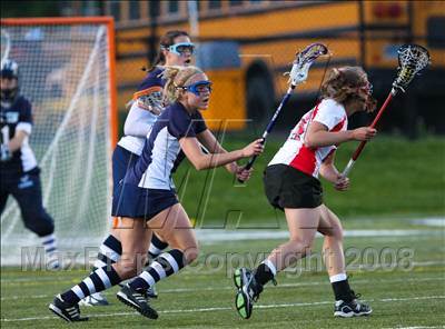 Thumbnail 1 in Greenwich vs. Wilton (FCIAC Semifinal) photogallery.